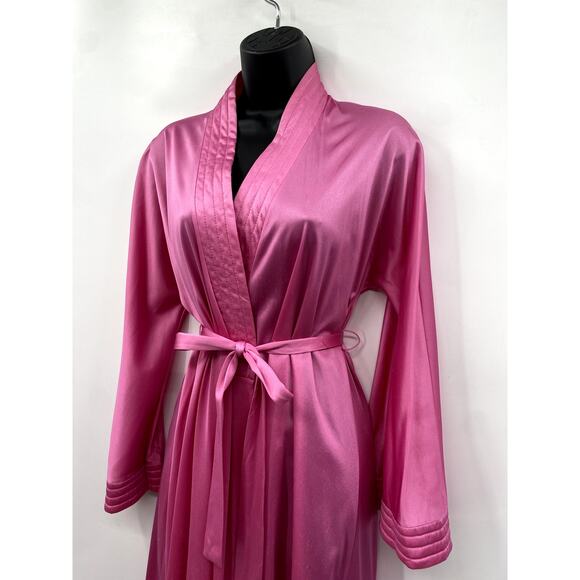 Vanity Fair Vintage pink lightweight Robe - Picture 2 of 5